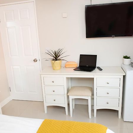 Pinehill Rooms Reading Exterior foto